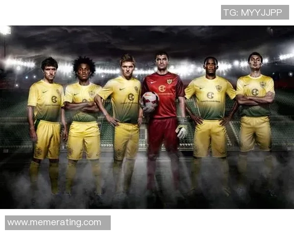 世界足球明星全景解析：足坛巨星人物、成就与精彩瞬间大汇总